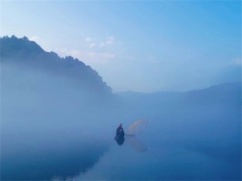 雾醉小东江