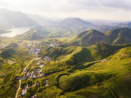 又见西塞山